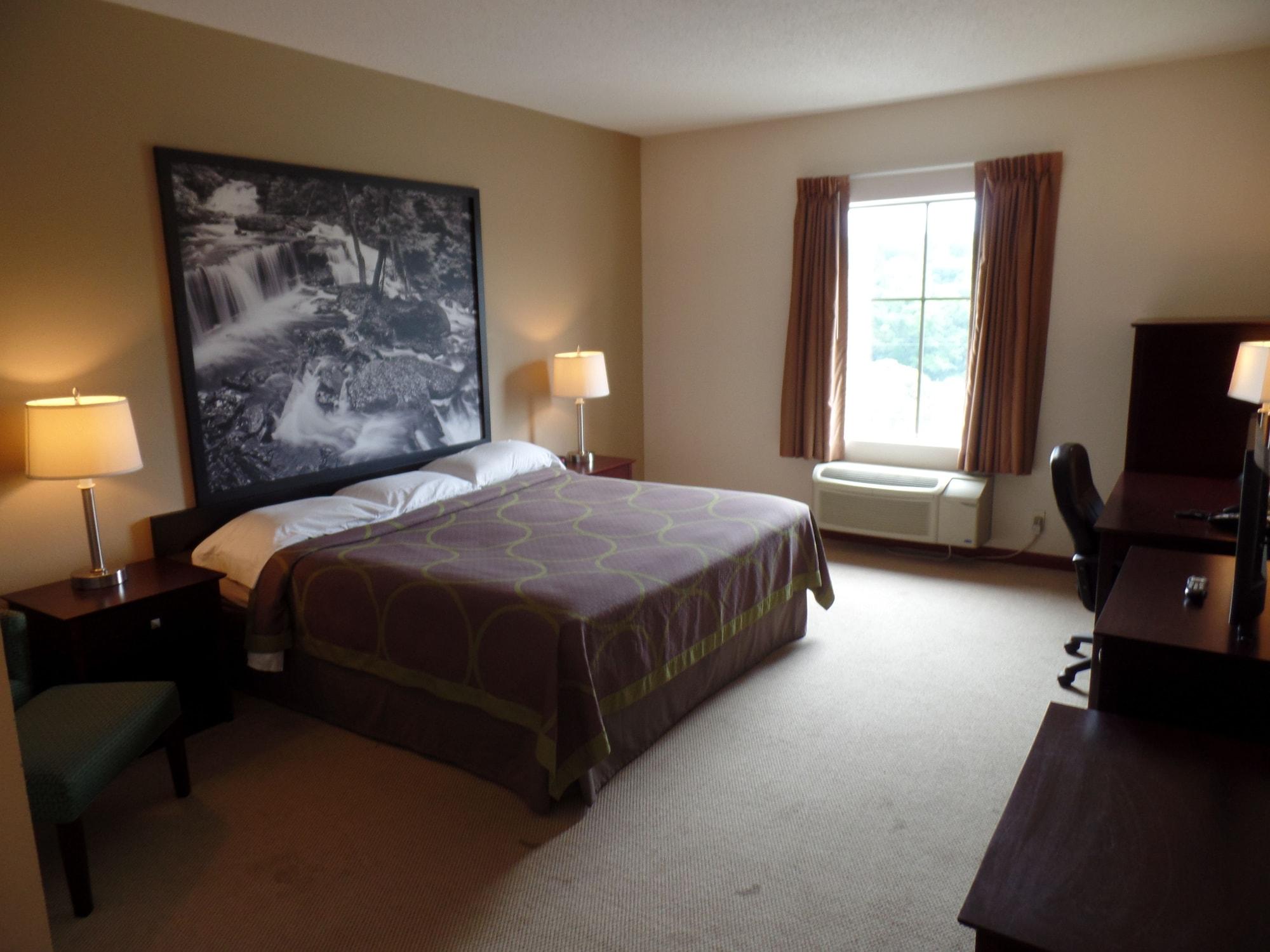 Super 8 By Wyndham Beaver Falls Екстериор снимка
