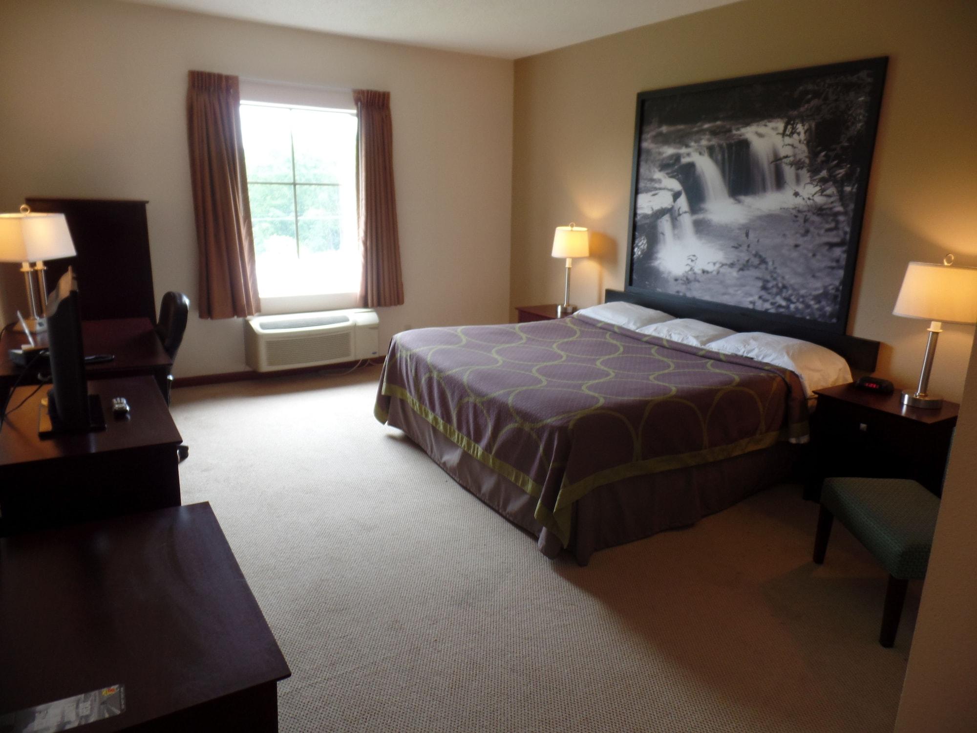 Super 8 By Wyndham Beaver Falls Екстериор снимка